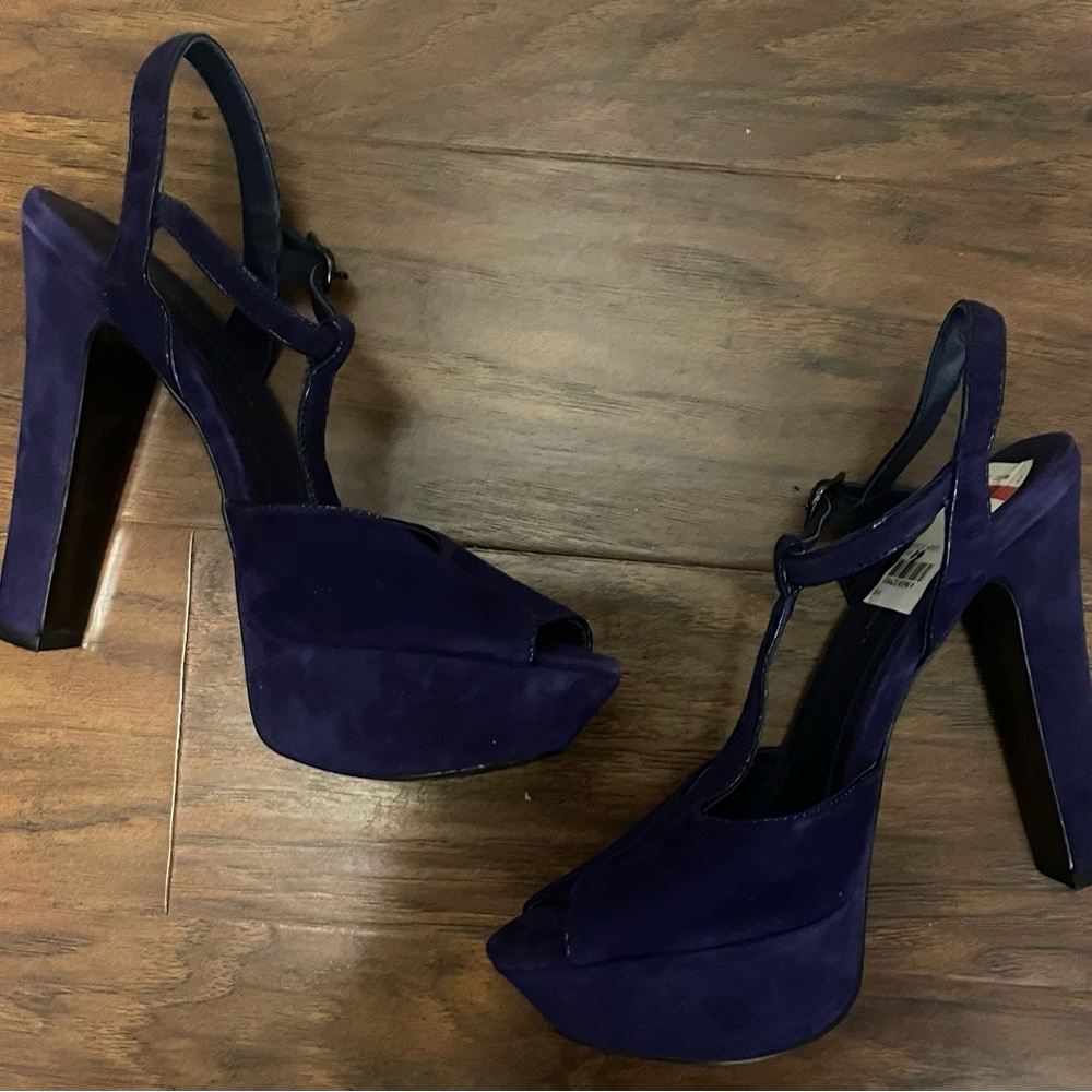 BCBGenteration‎ Purple Pumps